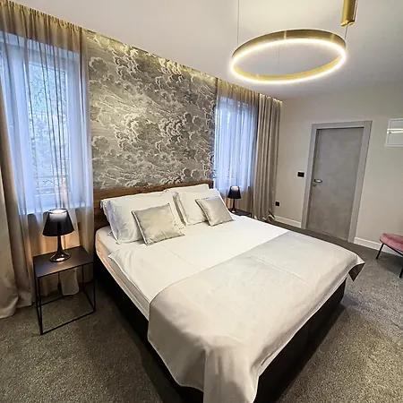 לינה וארוחת בוקר Calma Luxury