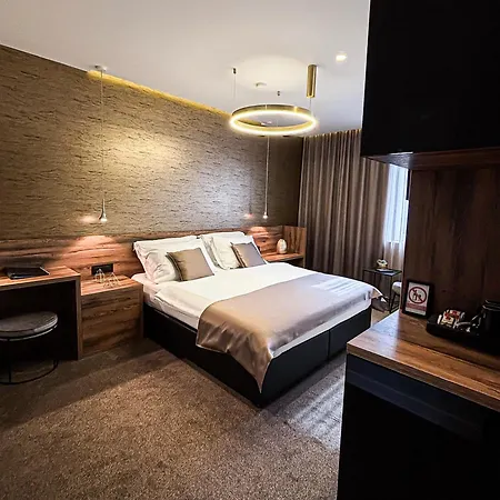 לינה וארוחת בוקר Calma Luxury ספליט