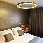 Calma Luxury Oda ve Kahvaltı 4*